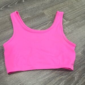 Aerie crop tank with lining